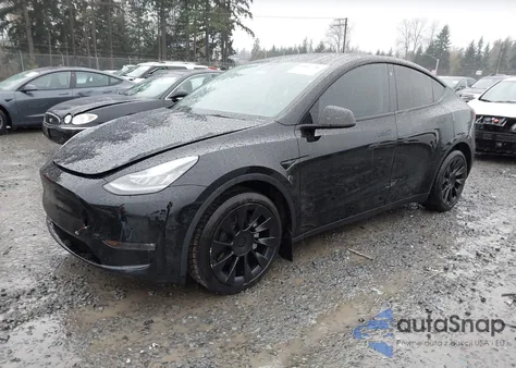 2021 Tesla Model Y Long Range Dual Motor All-Wheel Drive из США, поврежденный, VIN 5YJYGDEEXMF302056